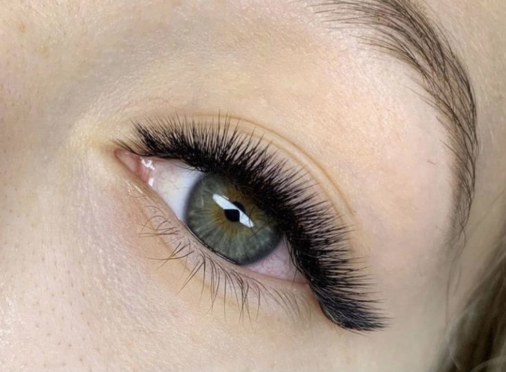 Asian Style eyeliner mink lash extensions 